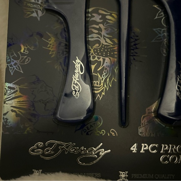 Ed Hardy 4 pc professional navy blue 1971 comb grooming set styling tail dresser - Picture 9 of 15